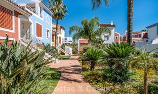 Top-floor apartment for sale on the New Golden Mile between Marbella and Estepona town centre 802060 