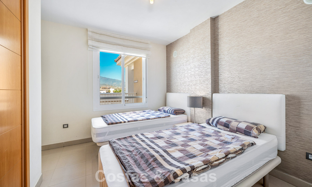 Top-floor apartment for sale on the New Golden Mile between Marbella and Estepona town centre 802063
