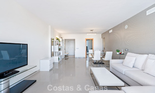 Top-floor apartment for sale on the New Golden Mile between Marbella and Estepona town centre 802081 