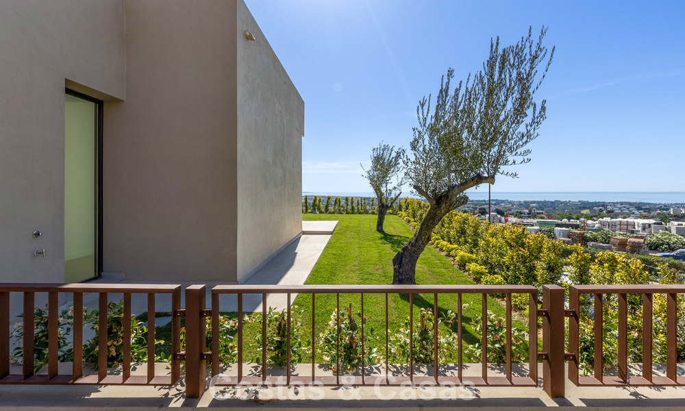 Modern, new, luxury villa with panoramic sea views for sale in the hills of Marbella - Benahavís 802102