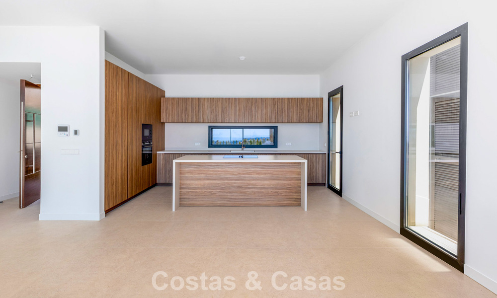 Modern, new, luxury villa with panoramic sea views for sale in the hills of Marbella - Benahavís 802116