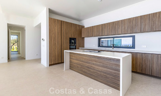 Modern, new, luxury villa with panoramic sea views for sale in the hills of Marbella - Benahavís 802117 