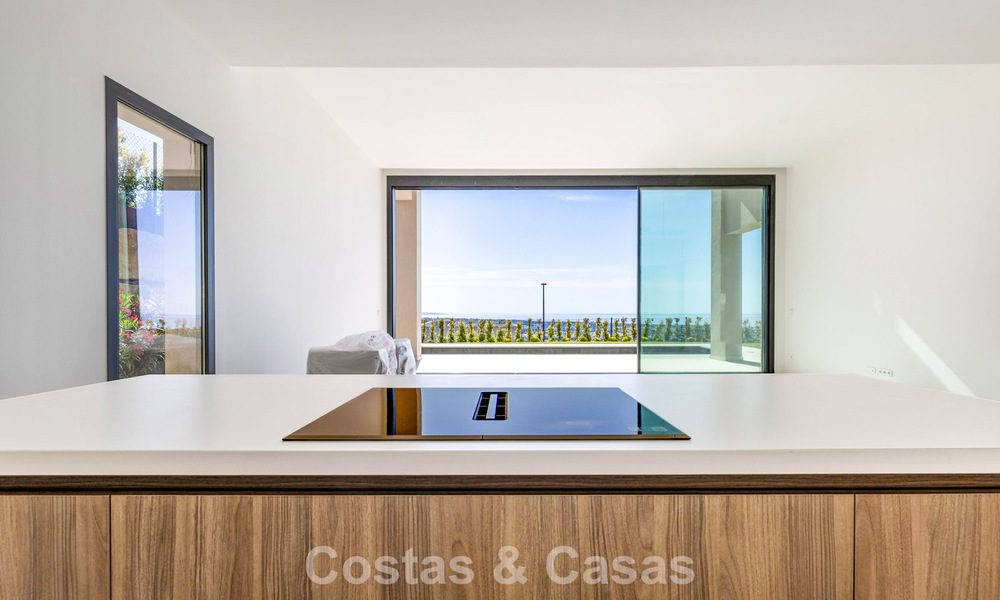 Modern, new, luxury villa with panoramic sea views for sale in the hills of Marbella - Benahavís 802118