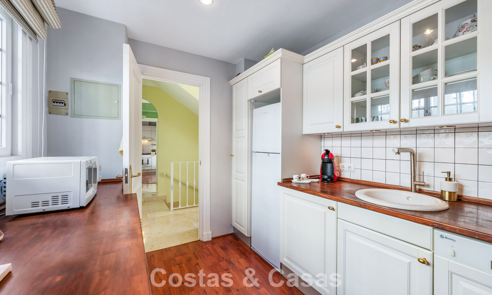 Charming townhouse for sale in an Andalusian village-style complex close to amenities in Nueva Andalucía, Marbella 802351