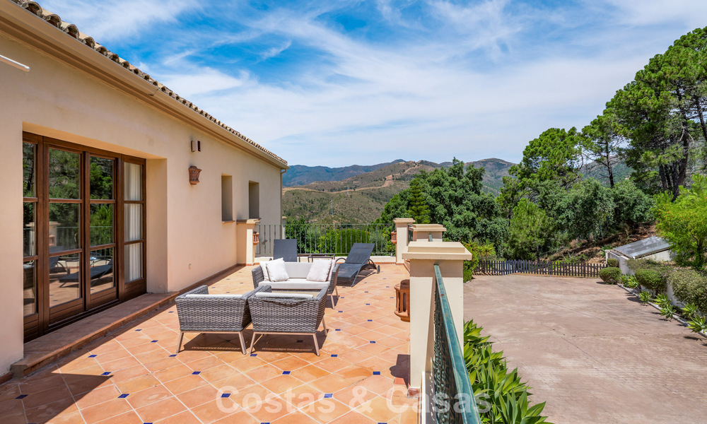 Elegant Spanish estate (Finca) for sale in a green setting on the New Golden Mile between Marbella and Estepona 802214