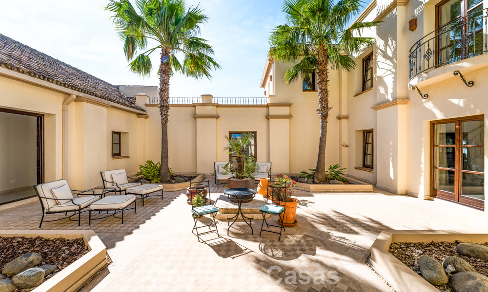Elegant Spanish estate (Finca) for sale in a green setting on the New Golden Mile between Marbella and Estepona 802215