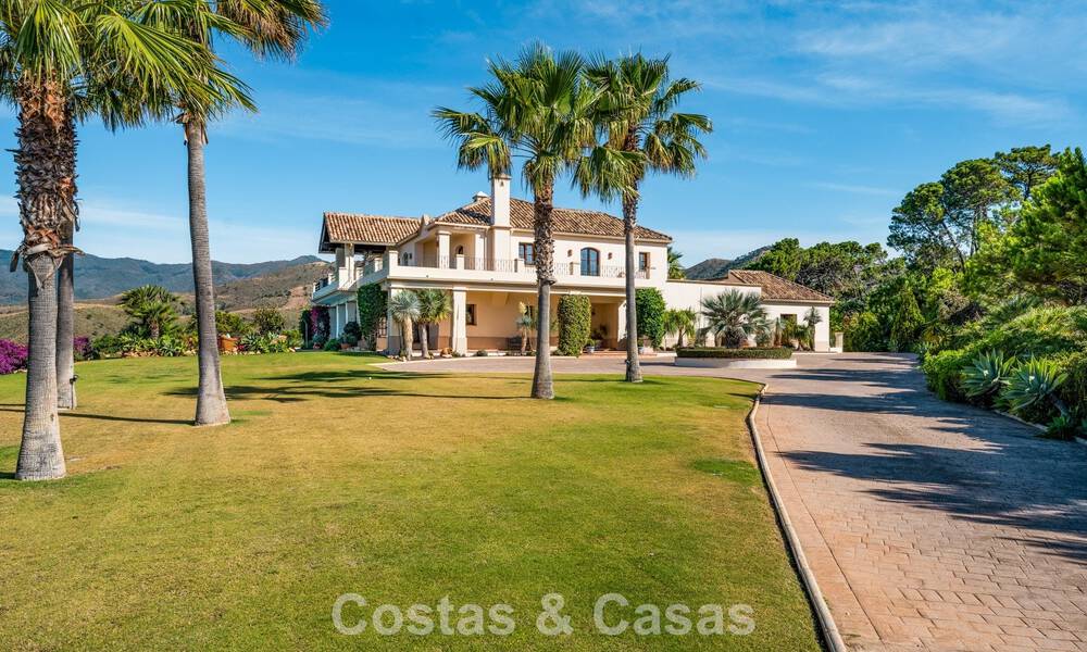 Elegant Spanish estate (Finca) for sale in a green setting on the New Golden Mile between Marbella and Estepona 802219