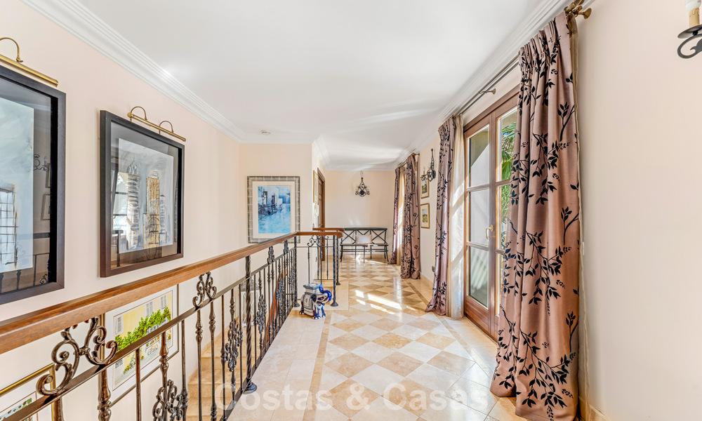 Elegant Spanish estate (Finca) for sale in a green setting on the New Golden Mile between Marbella and Estepona 802235