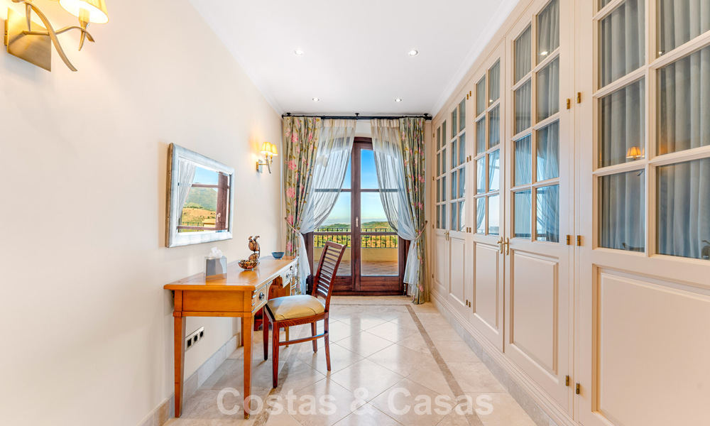 Elegant Spanish estate (Finca) for sale in a green setting on the New Golden Mile between Marbella and Estepona 802237