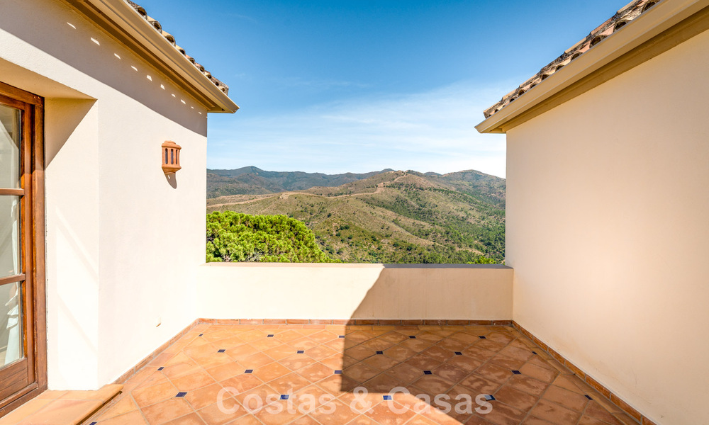 Elegant Spanish estate (Finca) for sale in a green setting on the New Golden Mile between Marbella and Estepona 802242