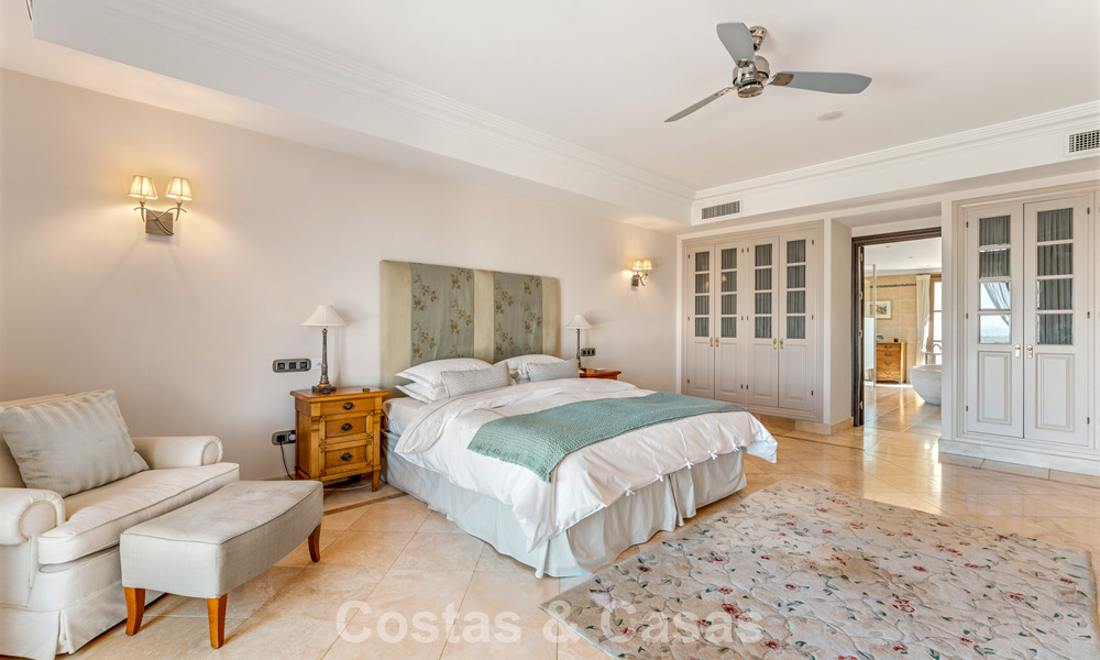 Elegant Spanish estate (Finca) for sale in a green setting on the New Golden Mile between Marbella and Estepona 802244