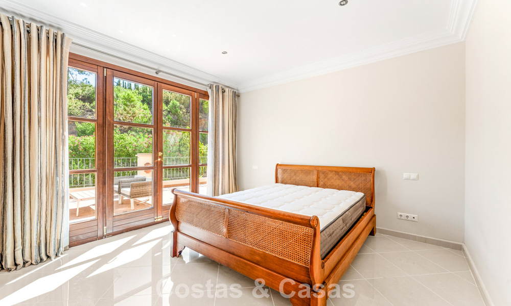 Elegant Spanish estate (Finca) for sale in a green setting on the New Golden Mile between Marbella and Estepona 802249