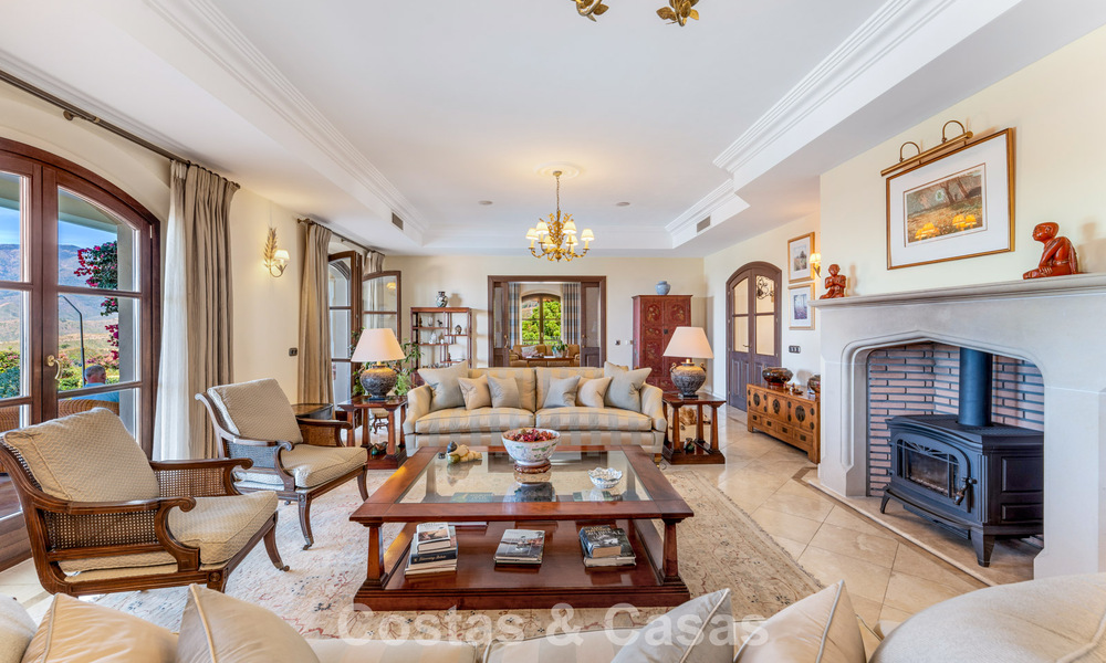 Elegant Spanish estate (Finca) for sale in a green setting on the New Golden Mile between Marbella and Estepona 802265