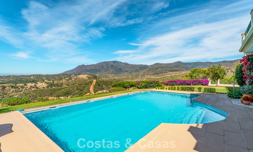 Elegant Spanish estate (Finca) for sale in a green setting on the New Golden Mile between Marbella and Estepona 802268