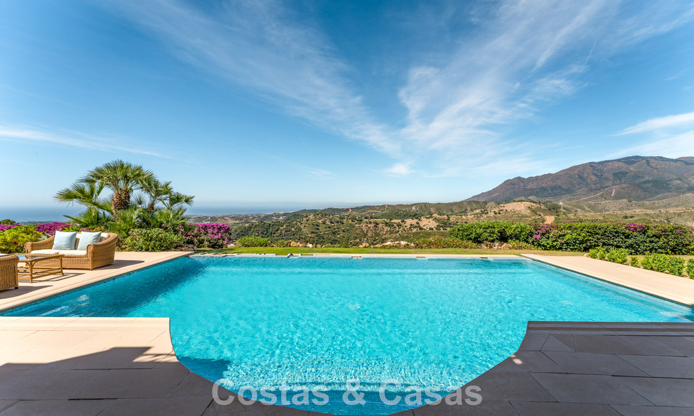 Elegant Spanish estate (Finca) for sale in a green setting on the New Golden Mile between Marbella and Estepona 802269
