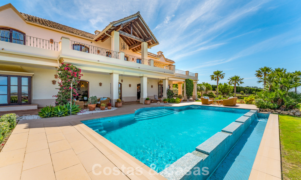 Elegant Spanish estate (Finca) for sale in a green setting on the New Golden Mile between Marbella and Estepona 802270