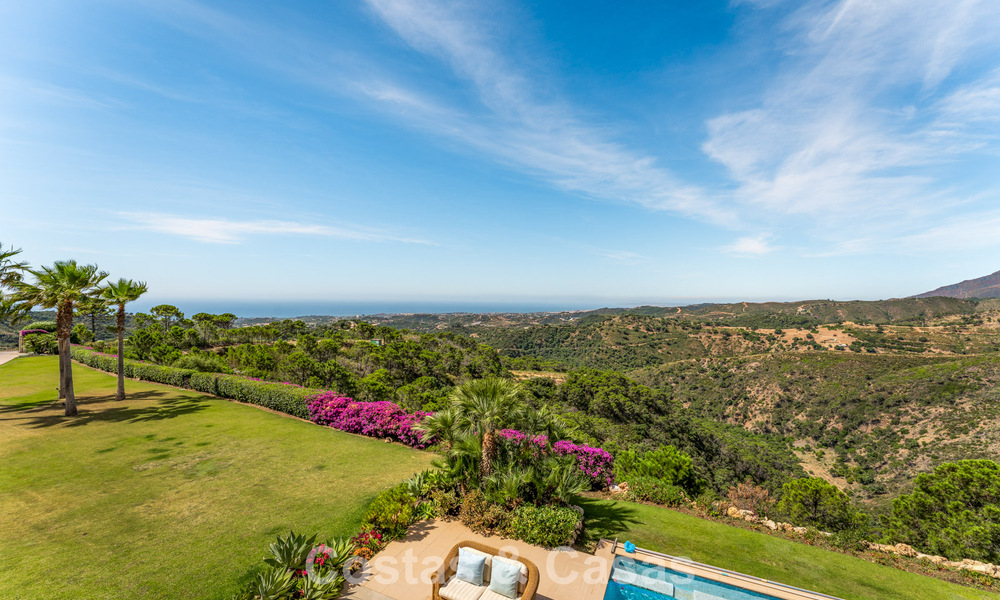 Elegant Spanish estate (Finca) for sale in a green setting on the New Golden Mile between Marbella and Estepona 802276