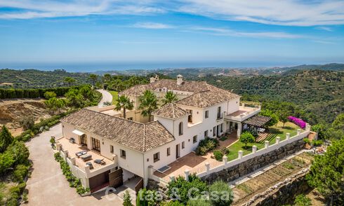 Elegant Spanish estate (Finca) for sale in a green setting on the New Golden Mile between Marbella and Estepona 802278