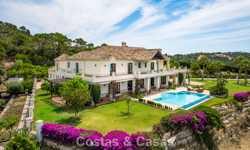 Elegant Spanish estate (Finca) for sale in a green setting on the New Golden Mile between Marbella and Estepona 802280