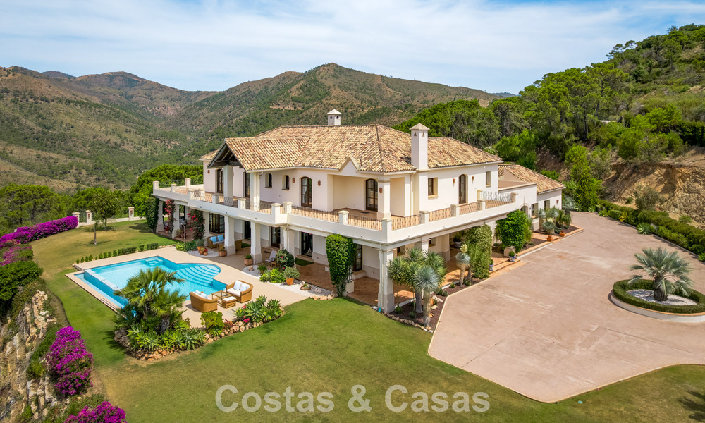 Elegant Spanish estate (Finca) for sale in a green setting on the New Golden Mile between Marbella and Estepona 802282