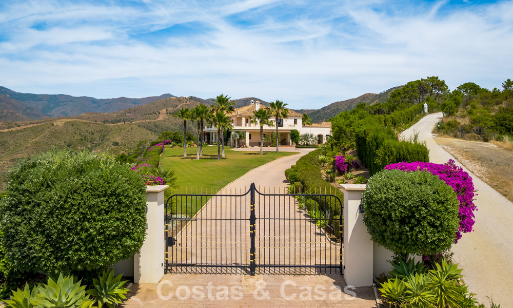 Elegant Spanish estate (Finca) for sale in a green setting on the New Golden Mile between Marbella and Estepona 802284