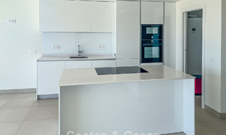 Modern corner apartment in exclusive boutique resort with panoramic sea views close to La Cala de Mijas, Costa del Sol 802128 