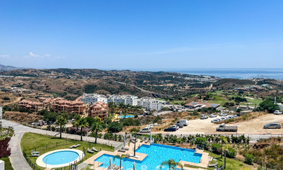 Modern corner apartment in a boutique resort with panoramic sea views close to La Cala de Mijas, Costa del Sol 802130
