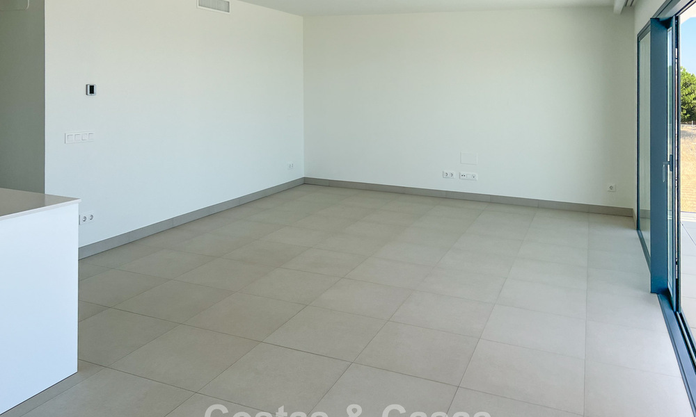Modern corner apartment in exclusive boutique resort with panoramic sea views close to La Cala de Mijas, Costa del Sol 802134