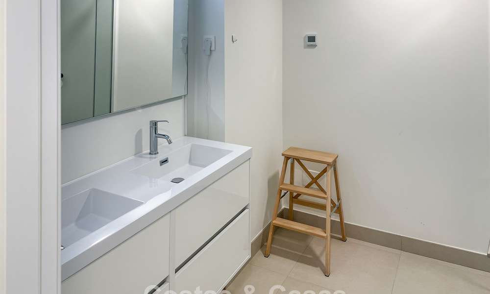 Modern corner apartment in exclusive boutique resort with panoramic sea views close to La Cala de Mijas, Costa del Sol 802140