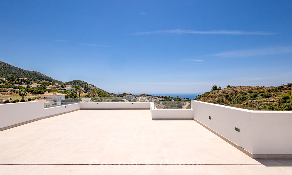 Newly built contemporary luxury villa with sea views for sale in Mijas, Costa del Sol 802165