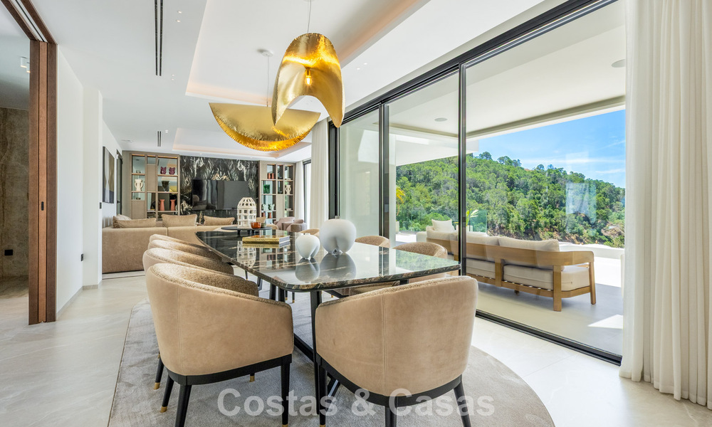 Move-in ready contemporary luxury villa for sale in a gated community in Marbella - Benahavís 802419