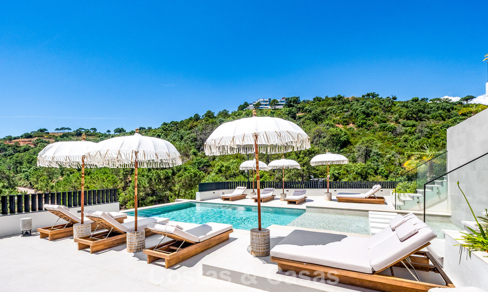Move-in ready contemporary luxury villa for sale in a gated community in Marbella - Benahavís 802423