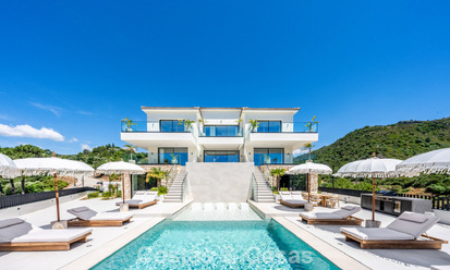 Move-in ready contemporary luxury villa for sale in a gated community in Marbella - Benahavís 802424