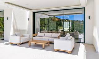 Move-in ready contemporary luxury villa for sale in a gated community in Marbella - Benahavís 802427 