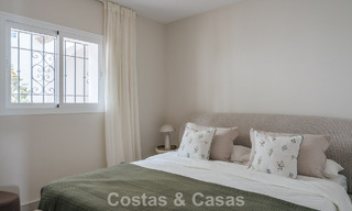 Stylish renovated apartment with sea views for sale in the hills of Marbella - Benahavís 802434 