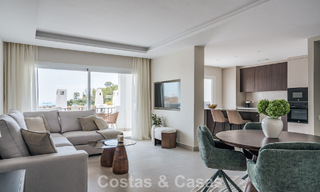 Stylish renovated apartment with sea views for sale in the hills of Marbella - Benahavís 802440 