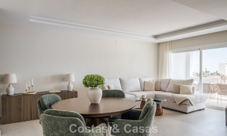 Stylish renovated apartment with sea views for sale in the hills of Marbella - Benahavís 802446 