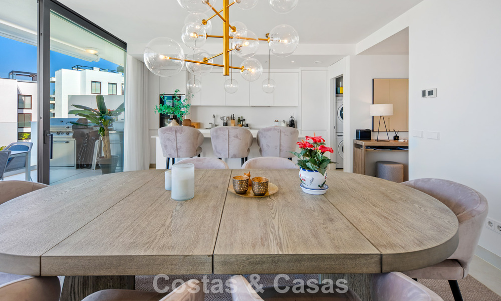 Contemporary apartment for sale in an innovative lifestyle complex in Fuengirola, Costa del Sol 802527