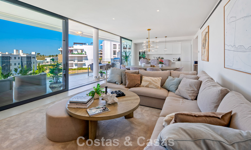Contemporary apartment for sale in an innovative lifestyle complex in Fuengirola, Costa del Sol 802542