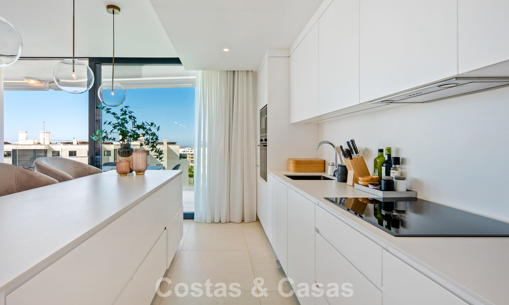 Contemporary apartment for sale in an innovative lifestyle complex in Fuengirola, Costa del Sol 802545