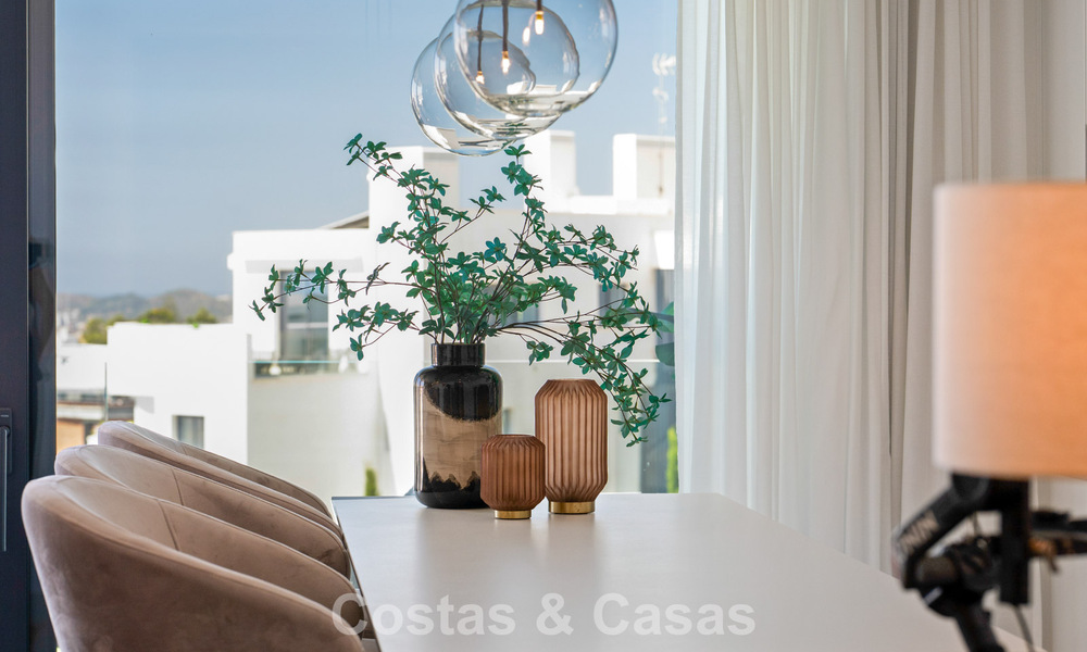 Contemporary apartment for sale in an innovative lifestyle complex in Fuengirola, Costa del Sol 802551