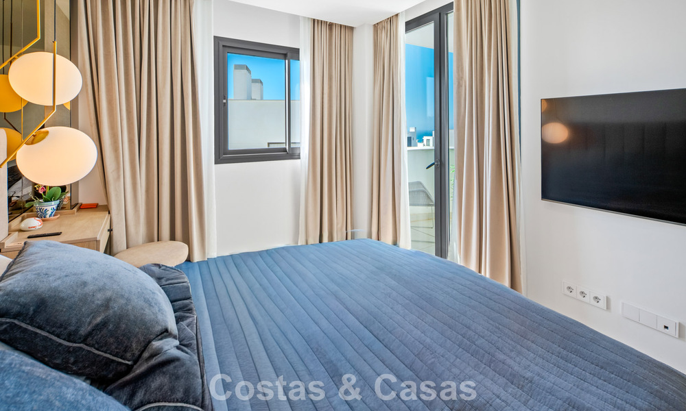 Contemporary apartment for sale in an innovative lifestyle complex in Fuengirola, Costa del Sol 802561