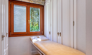 Beachside villa just a stone’s throw from the beach for sale on the sought-after New Golden Mile between Marbella and Estepona 802584 