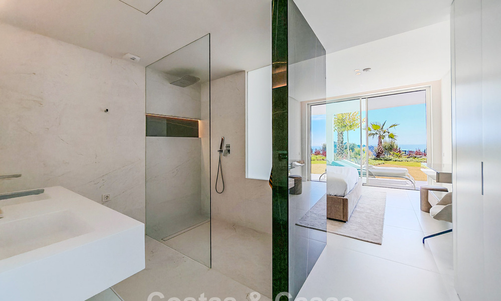 Modern garden apartment with sea views for sale in an exclusive boutique development near Marbella 802607