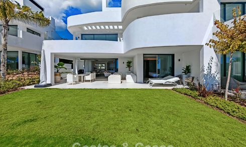 Modern garden apartment with sea views for sale in an exclusive boutique development near Marbella 802620