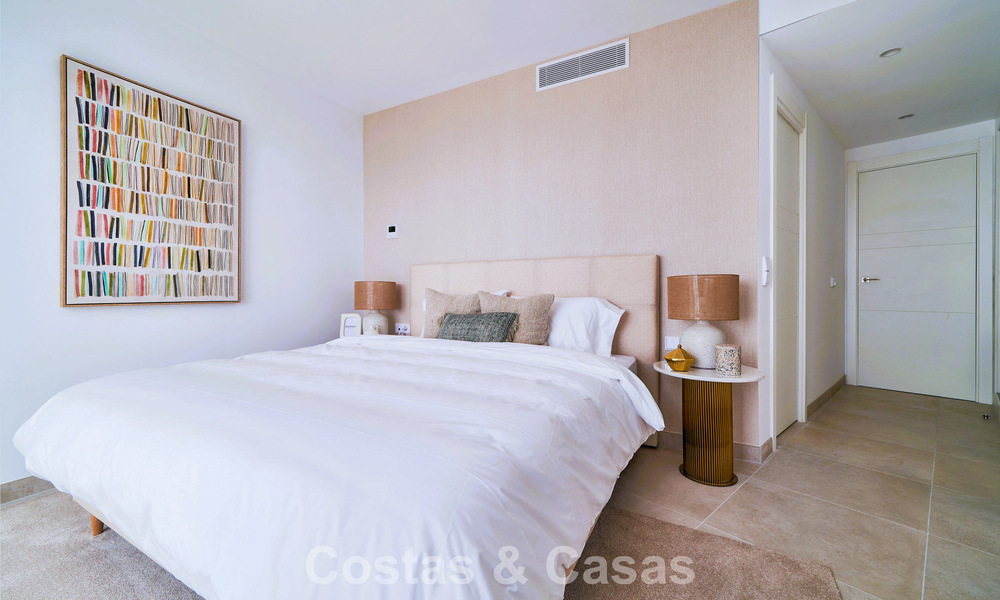 Modern luxury sea-view apartments in El Higuerón, a resort-style development in Fuengirola, Costa del Sol 802663