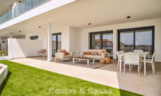 Modern luxury sea-view apartments in El Higuerón, a resort-style development in Fuengirola, Costa del Sol 802669 