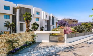 Modern luxury sea-view apartments in El Higuerón, a resort-style development in Fuengirola, Costa del Sol 802674 