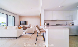 Modern luxury sea-view apartments in El Higuerón, a resort-style development in Fuengirola, Costa del Sol 802682 