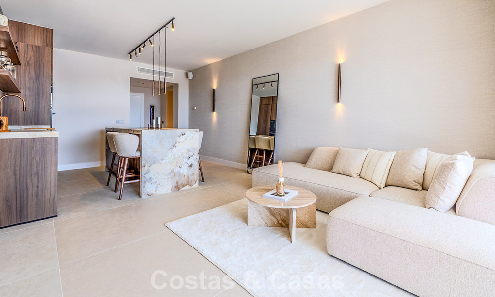 Renovated designer apartment with panoramic sea views for sale in La Quinta, Marbella - Benahavís 802690